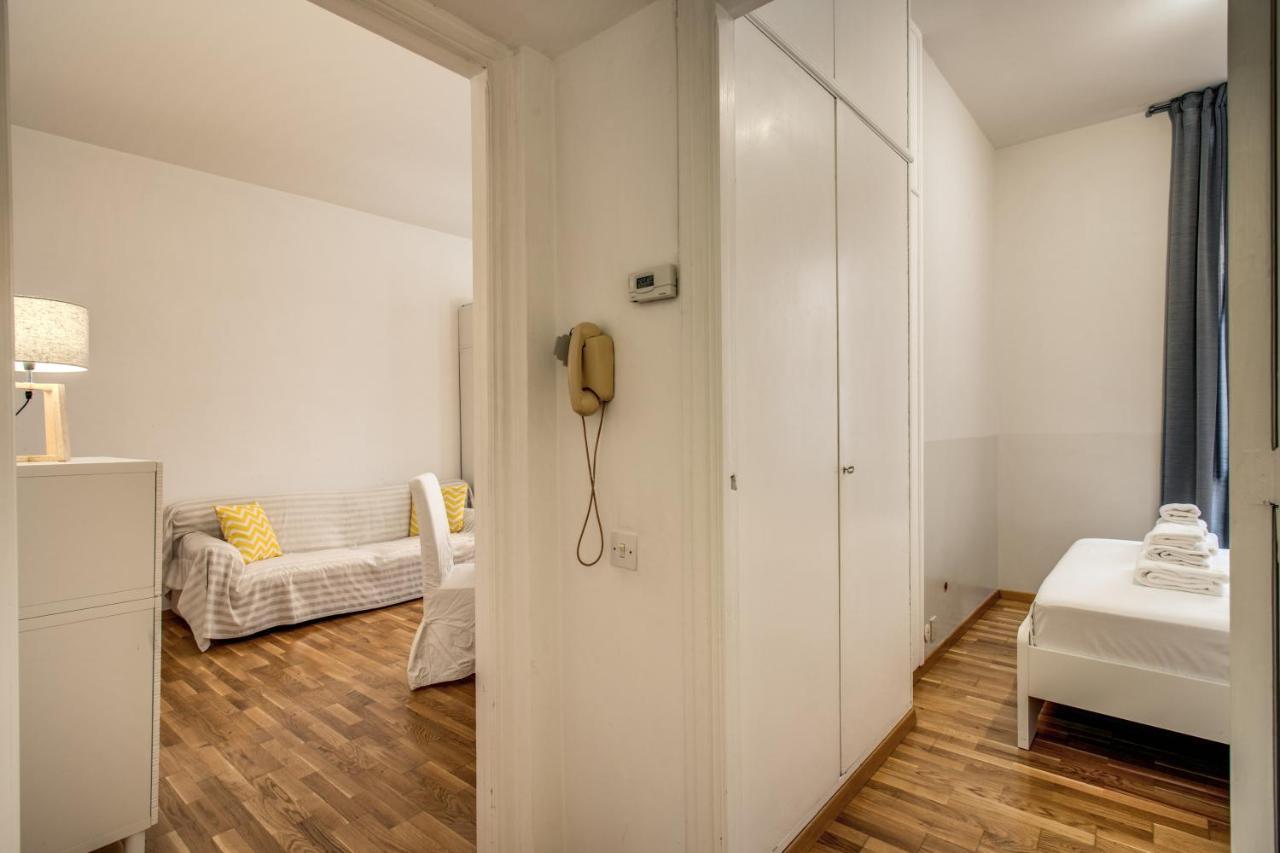 Family Room In Via Del Corso Central Rome Buitenkant foto